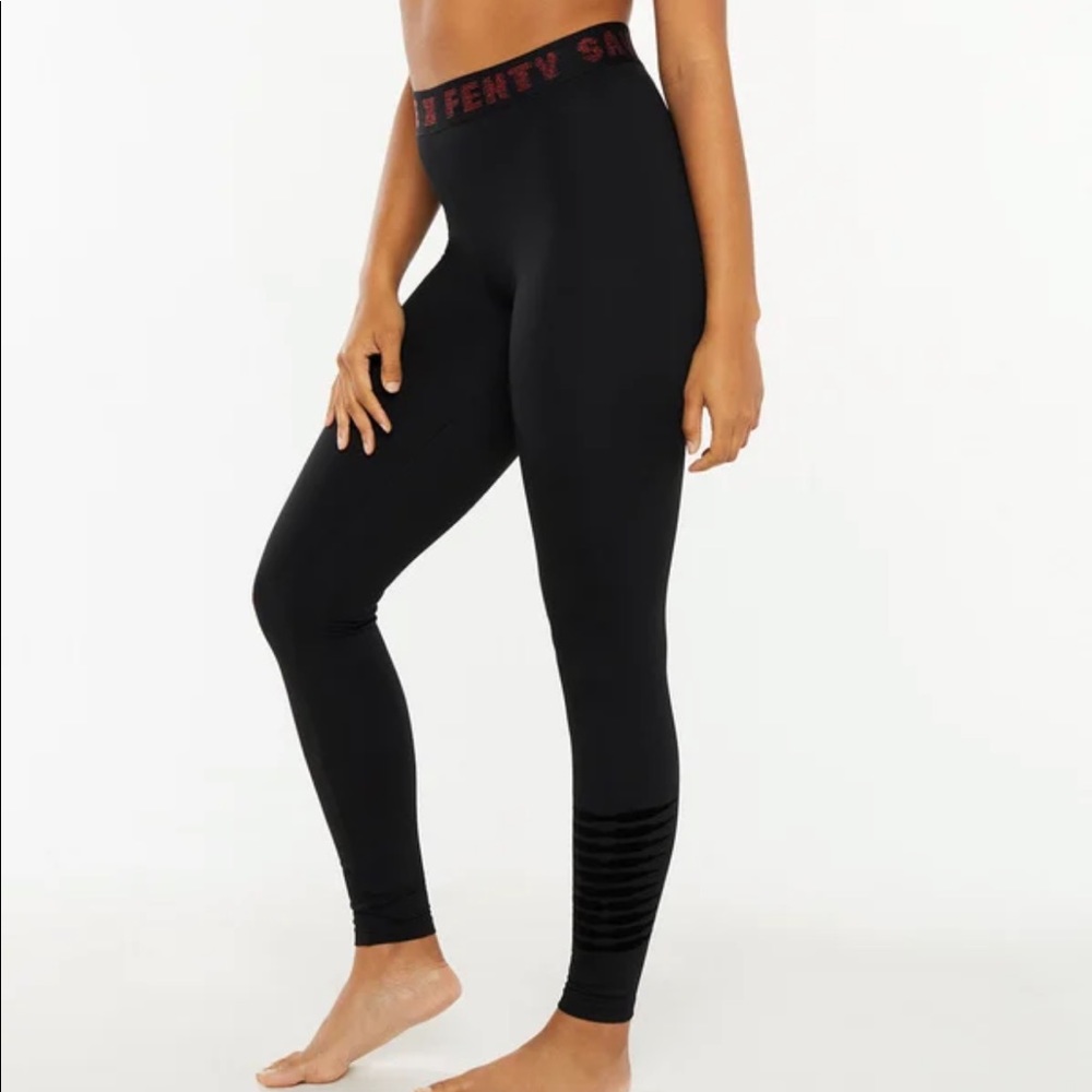 SAVAGE X FENTY Forever Savage Legging